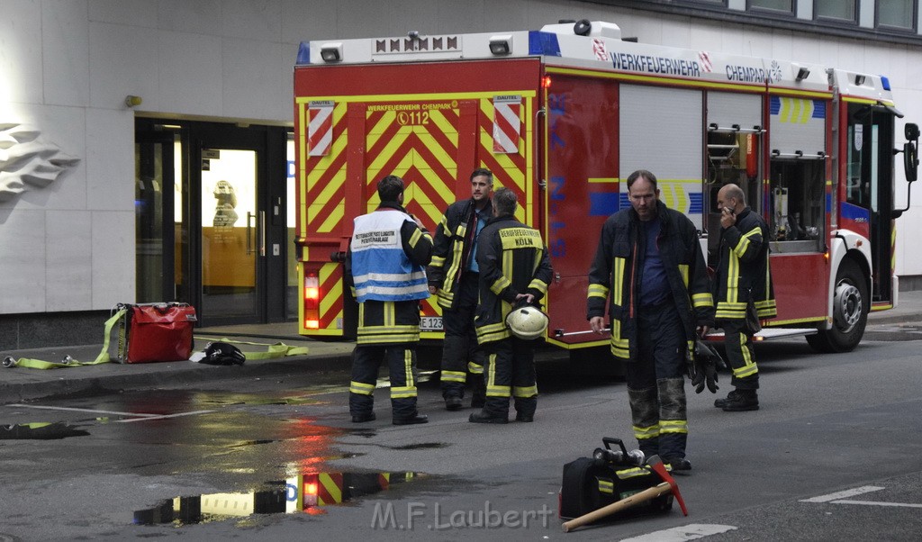 Feuer 2 WDR Koeln Altstadt Nord An der Rechtschule P116.JPG - Miklos Laubert